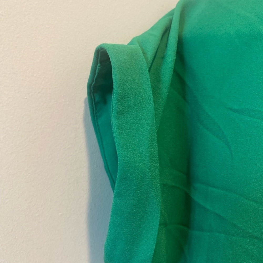 Green Cap Sleeve dress - Picture 3 of 4